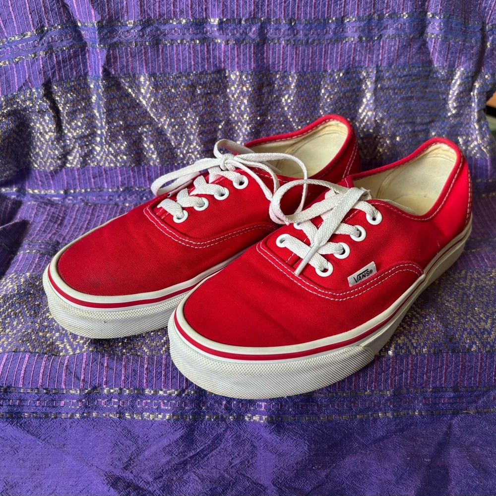 Vans Red Canvas Low-Top Sneakers with White Accents - Size 7
